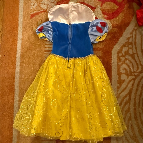 Disney baby 12M snow white costume - Picture 2 of 2